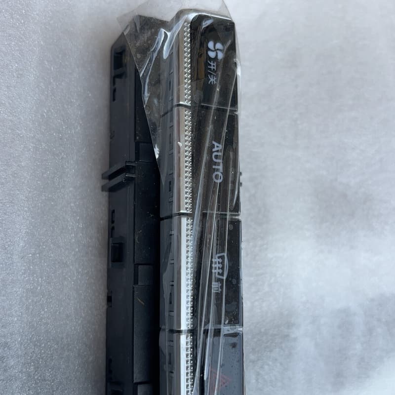 吉利中控空调开关总成,型号270016,6608251019--议价商品