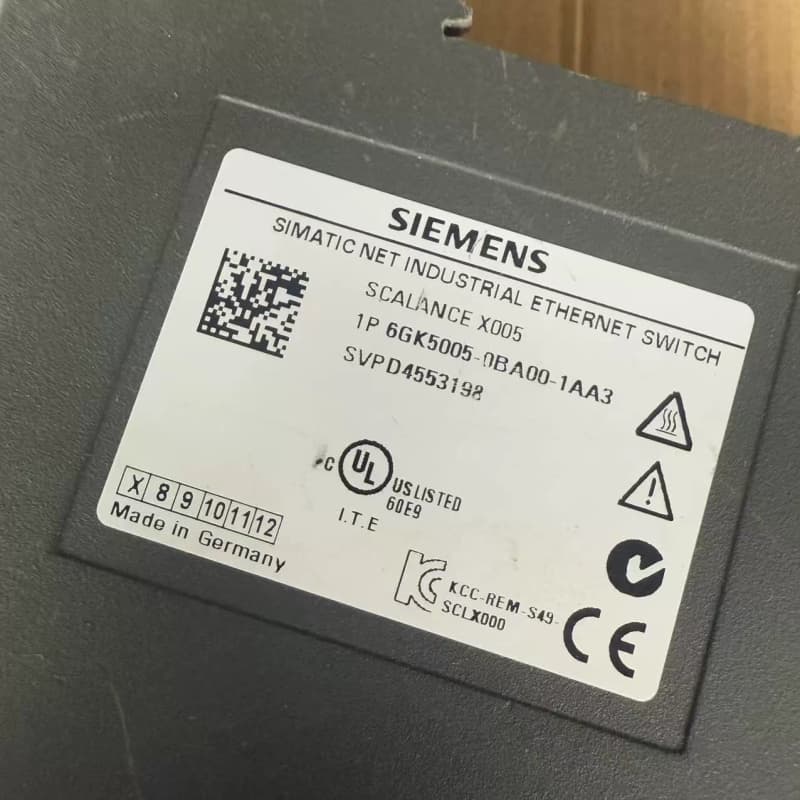 拆机一个二手西门子5口交换机模块6GK5005-0BA00---议价商品