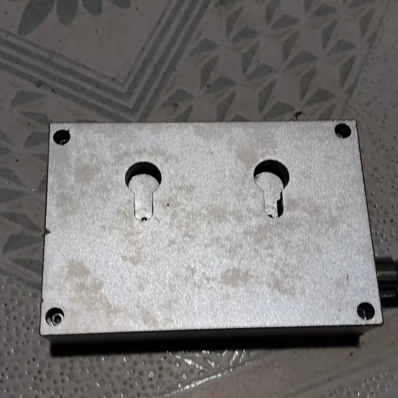分体式气体质量流量计,正常拆机,剪线了,功能正常,包好,拍下