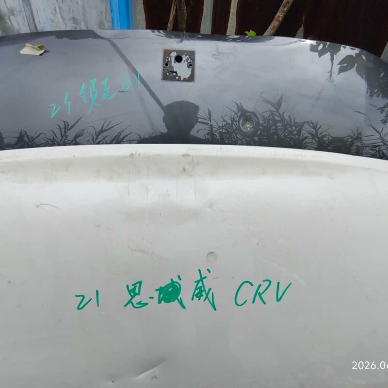CRV原厂机盖，白色拆车件，结构完整，原车漆，成色还可以--议价