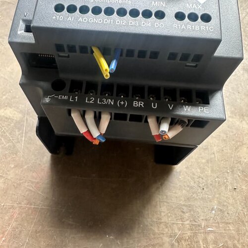 海浦蒙特变频器HD09-4T0P7G，0.75KW，380V--议价商品