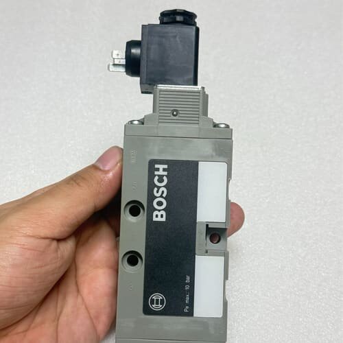 博世BOSCH电磁阀0820023021 法国原装进口,实物--议价商品