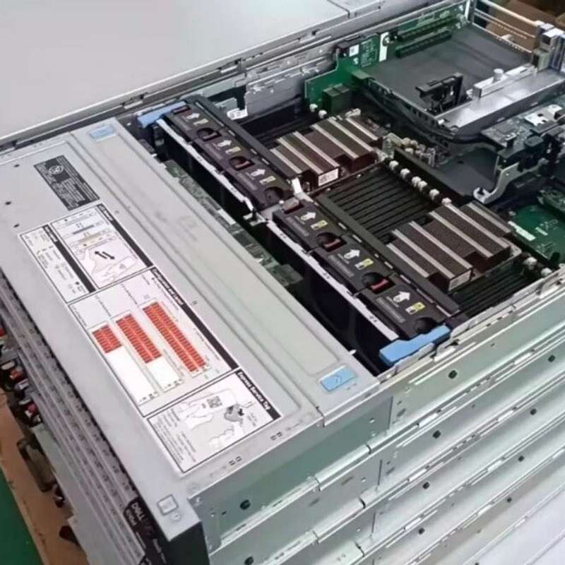 戴尔R740XD 2.5寸24盘 支持2颗金银铜牌处理器处理--议价商品