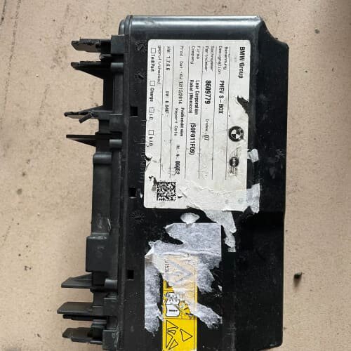 宝马I8电池控制模块电脑8609779新能源宝马I8跑车配件--议价商品