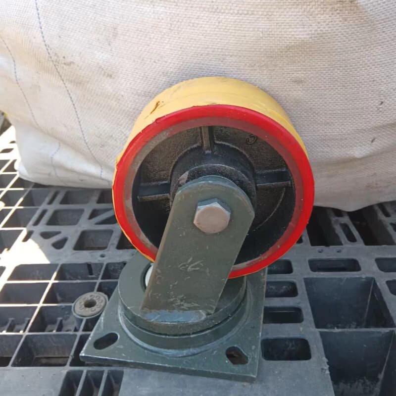 底150×150,高210,轮宽70,自重8公斤。六寸万向轮--议价商品