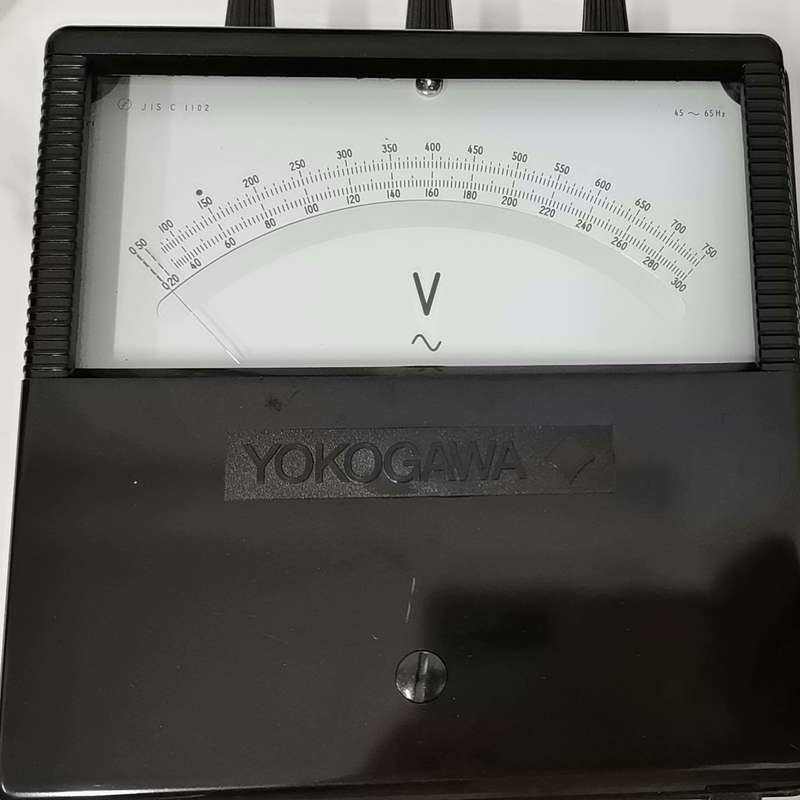 全新的YOKOGAWA电压表77AE0600，如图所示，请查--议价商品