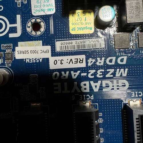 技嘉MZ32-AR0服务器主板 支持EPYC7003/700--议价商品