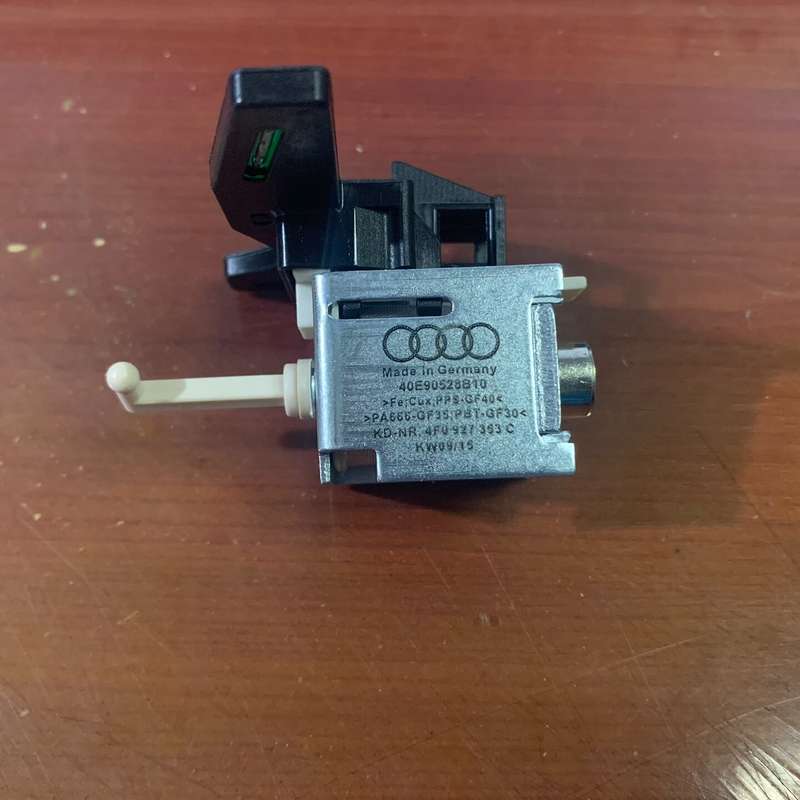 奥迪A6L C6 换挡电磁阀 换挡传感器 4F0927353--议价商品
