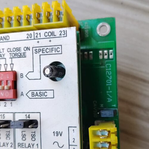 伯纳德执行器控制板CI2701，拆机件，实物拍摄，功能正常，--议价