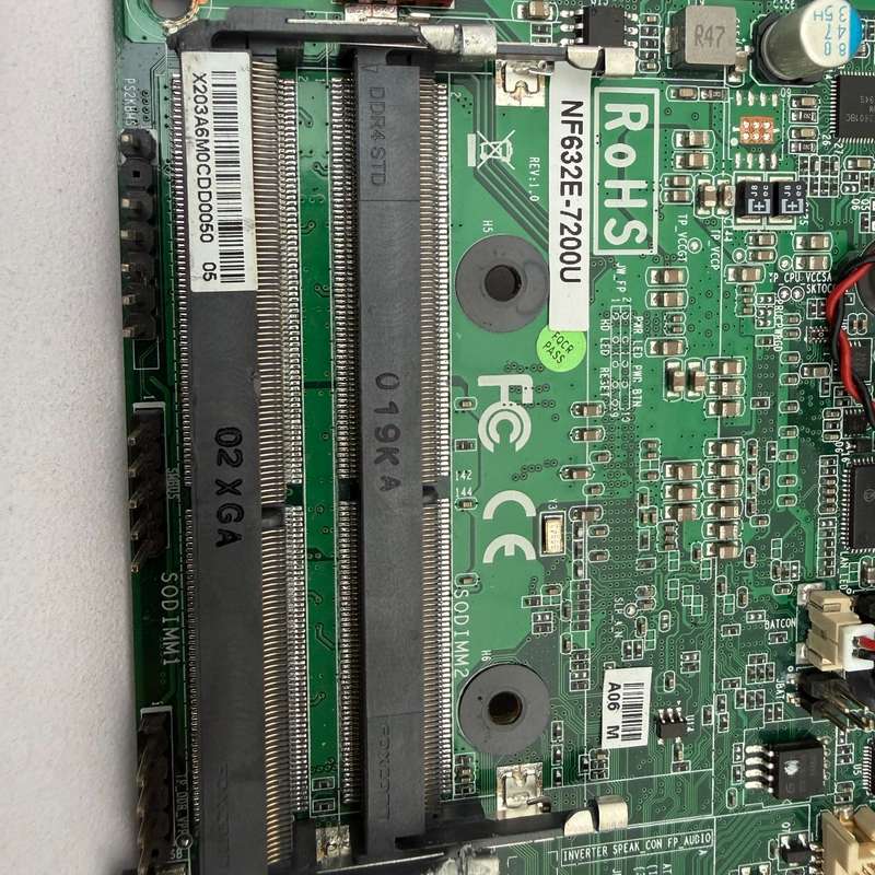 工控主板 NF632E-7200U DDR4内存 原装拆机成--议价商品