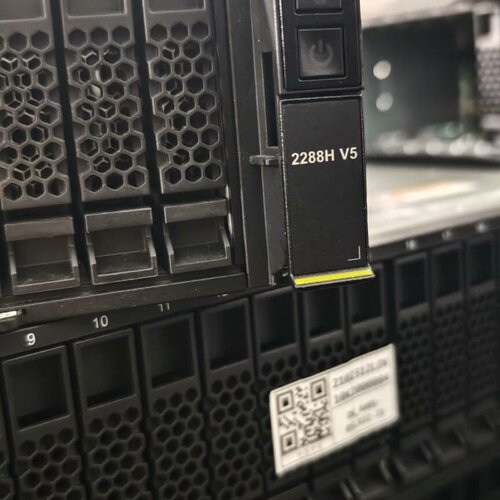 2288HV5服务器准系统，2.5x24盘位，支持3v4--议价商品
