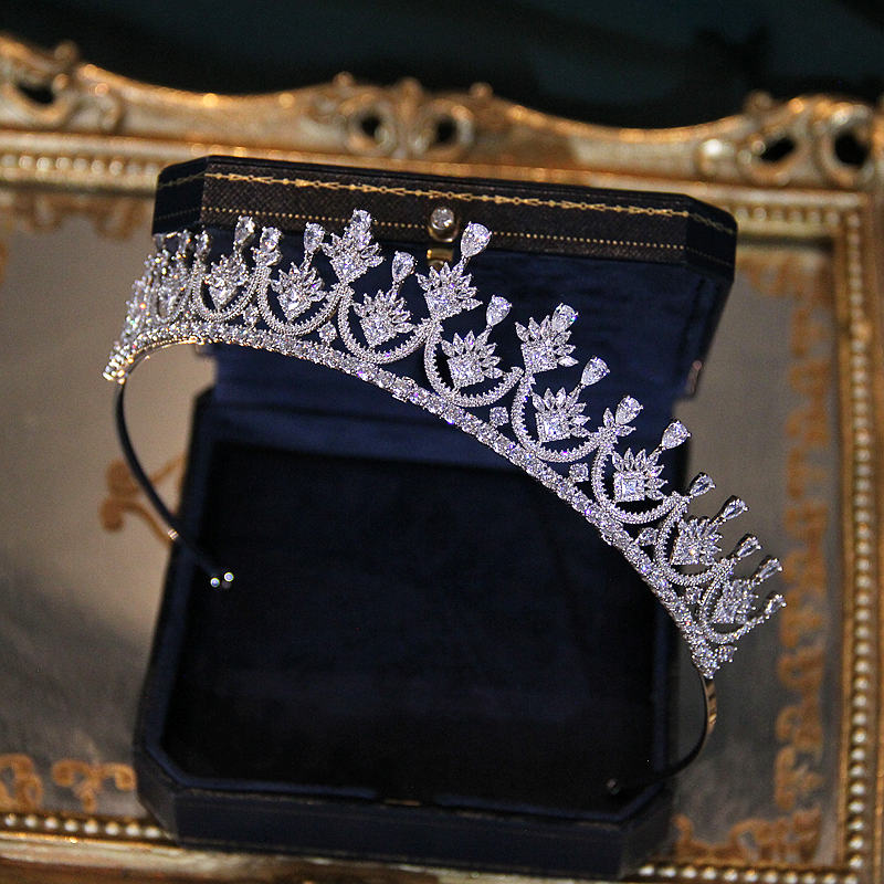 BWBRIDE公主婚纱皇冠头饰轻奢新娘高级感锆石王冠成人礼生日配饰