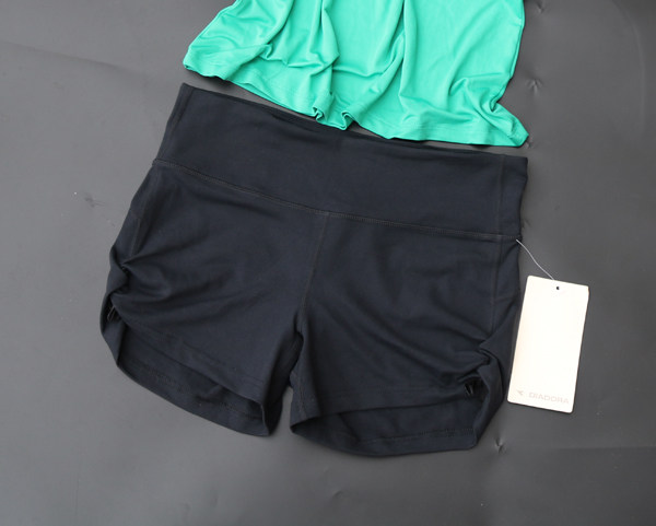 不退换满包邮原单运动跑步女紧身速干锦纶弹力瑜伽健身单层短裤