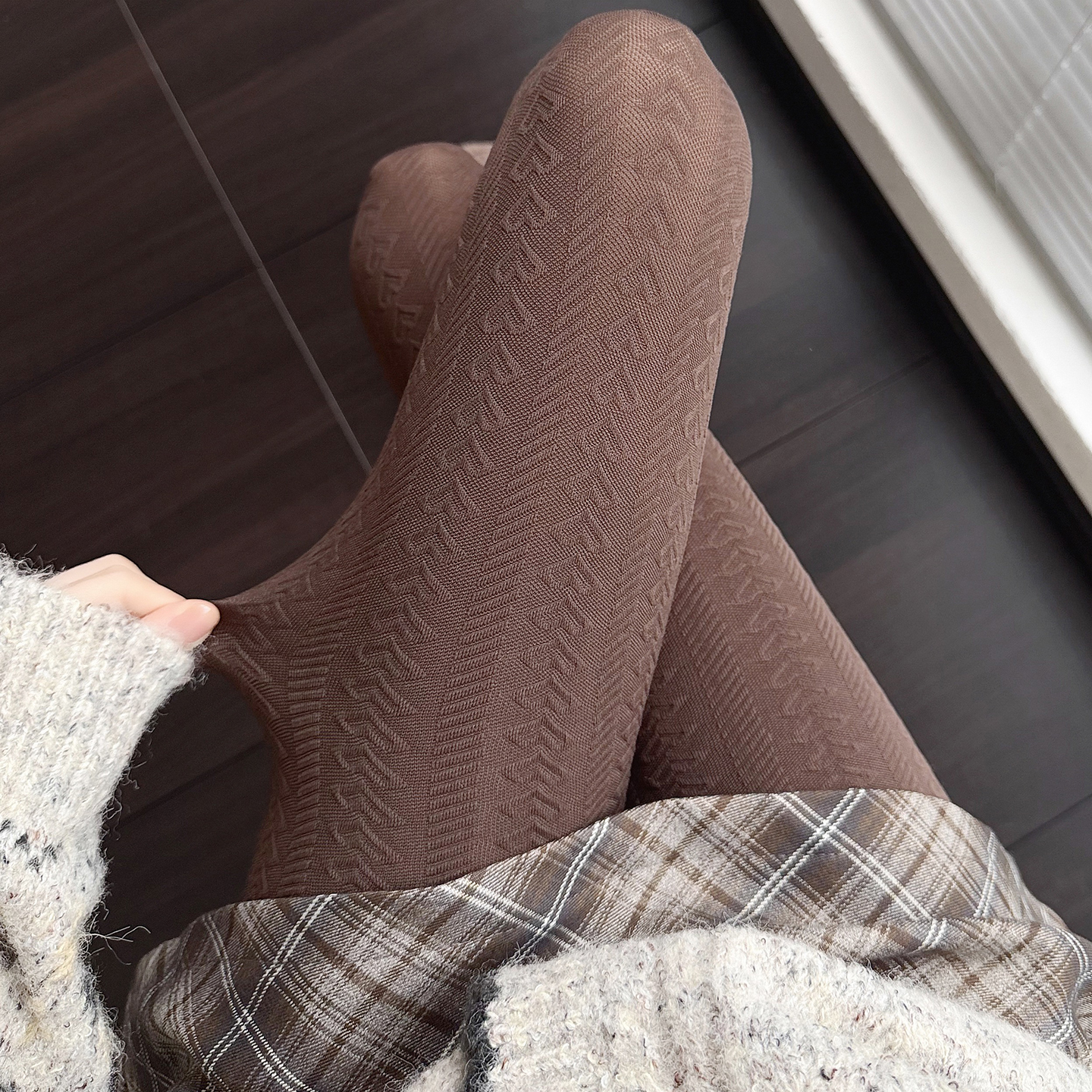 秋冬款咖啡色连裤袜奶白色丝袜