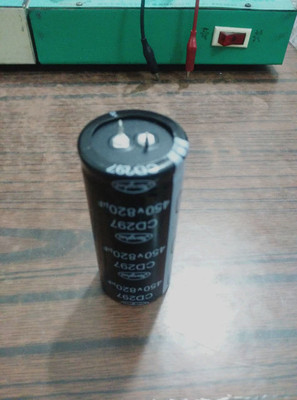 电解电容450v820UF 400V820UF  硬脚 实测容量耐压足 硬脚