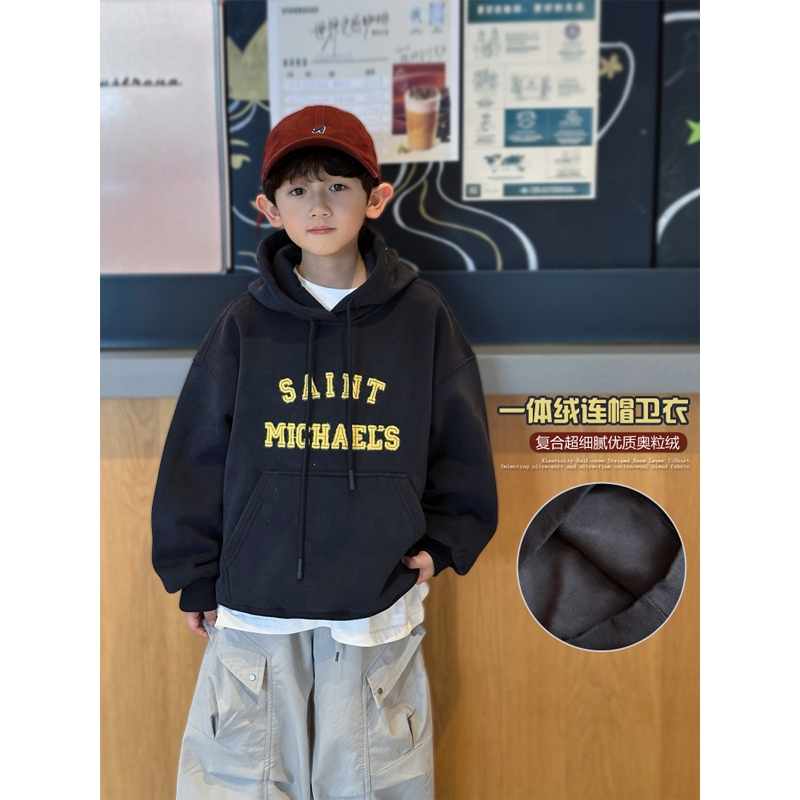 凯文家男童韩版字母印花卫衣