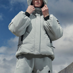女子保暖连帽运动羽绒服IK3122 新款 Adidas 阿迪达斯正品
