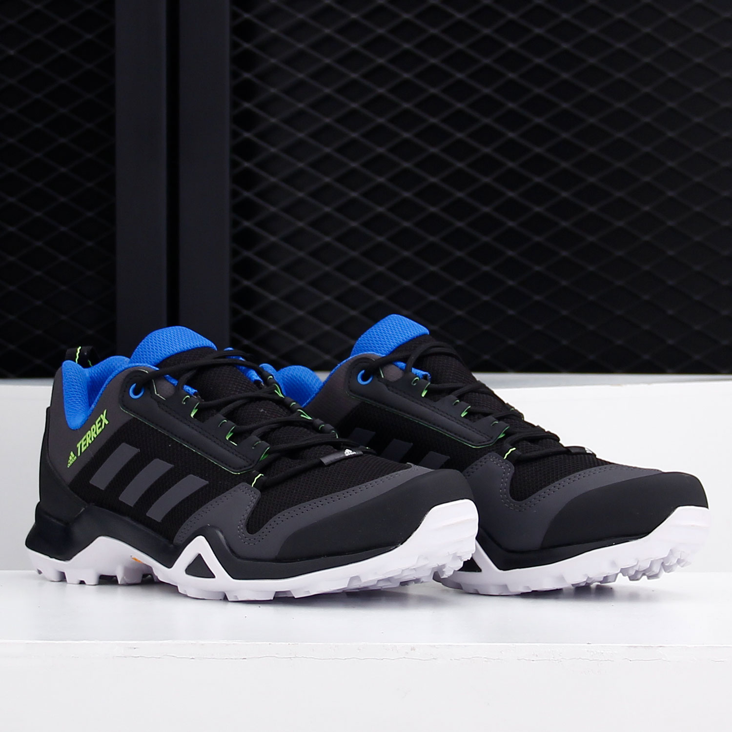 2021年春季男子时尚运动休闲鞋