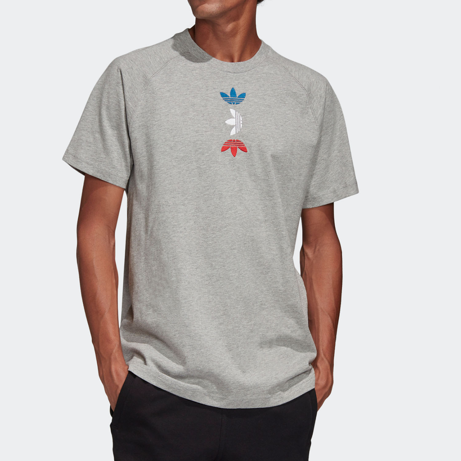 阿迪达斯三叶草休闲运动短袖t恤
