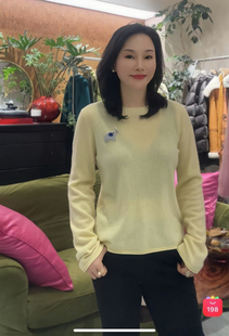 安西娅 小象刺绣羊绒上衣 圆领长袖