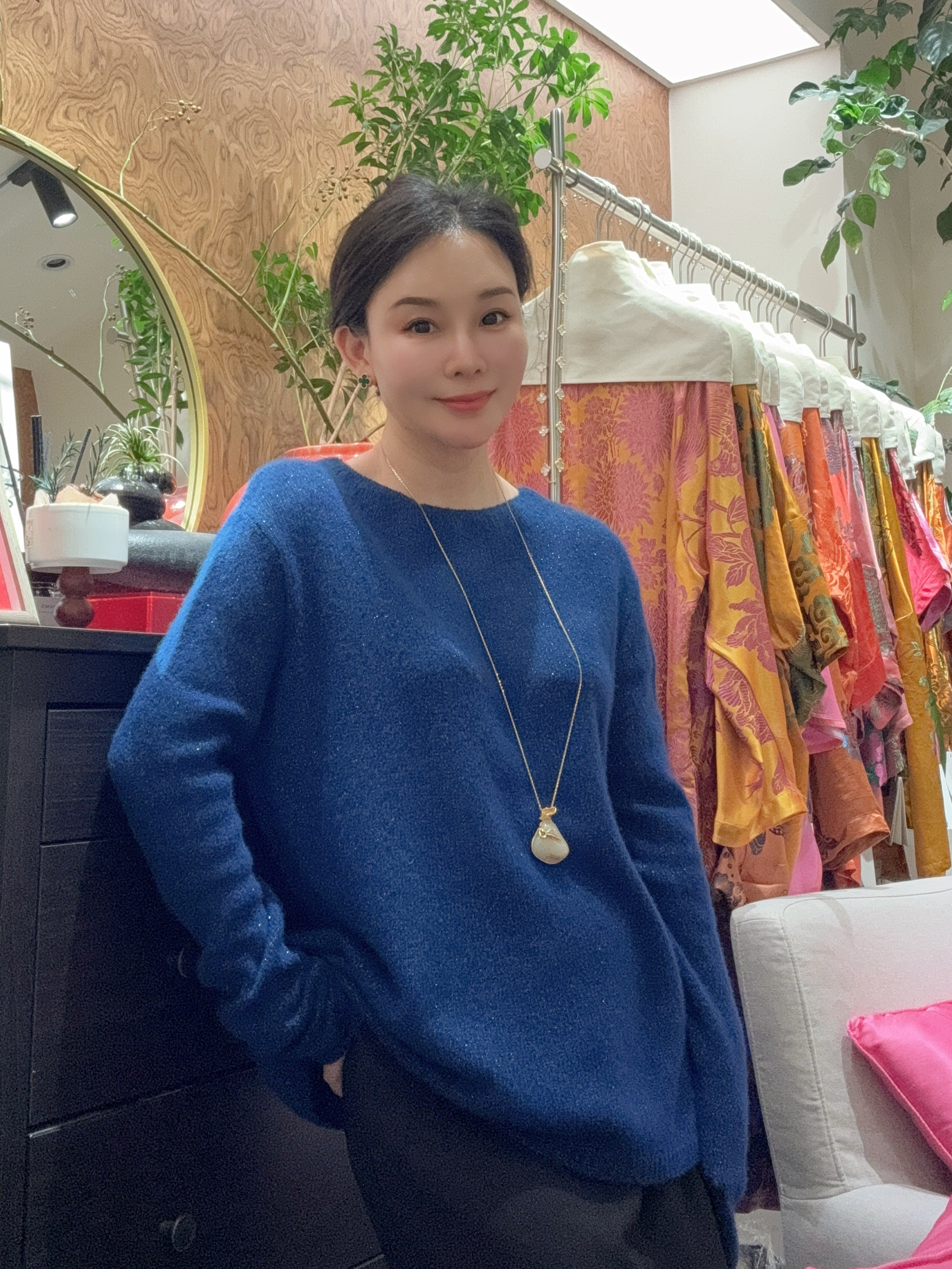 安西娅 优雅嵌亮丝一字领宽松长袖薄款打底衫桑蚕丝羊绒套头衫,女装/女士精品,真丝上装,淘宝优惠券,粉丝福利购,淘宝优惠卷