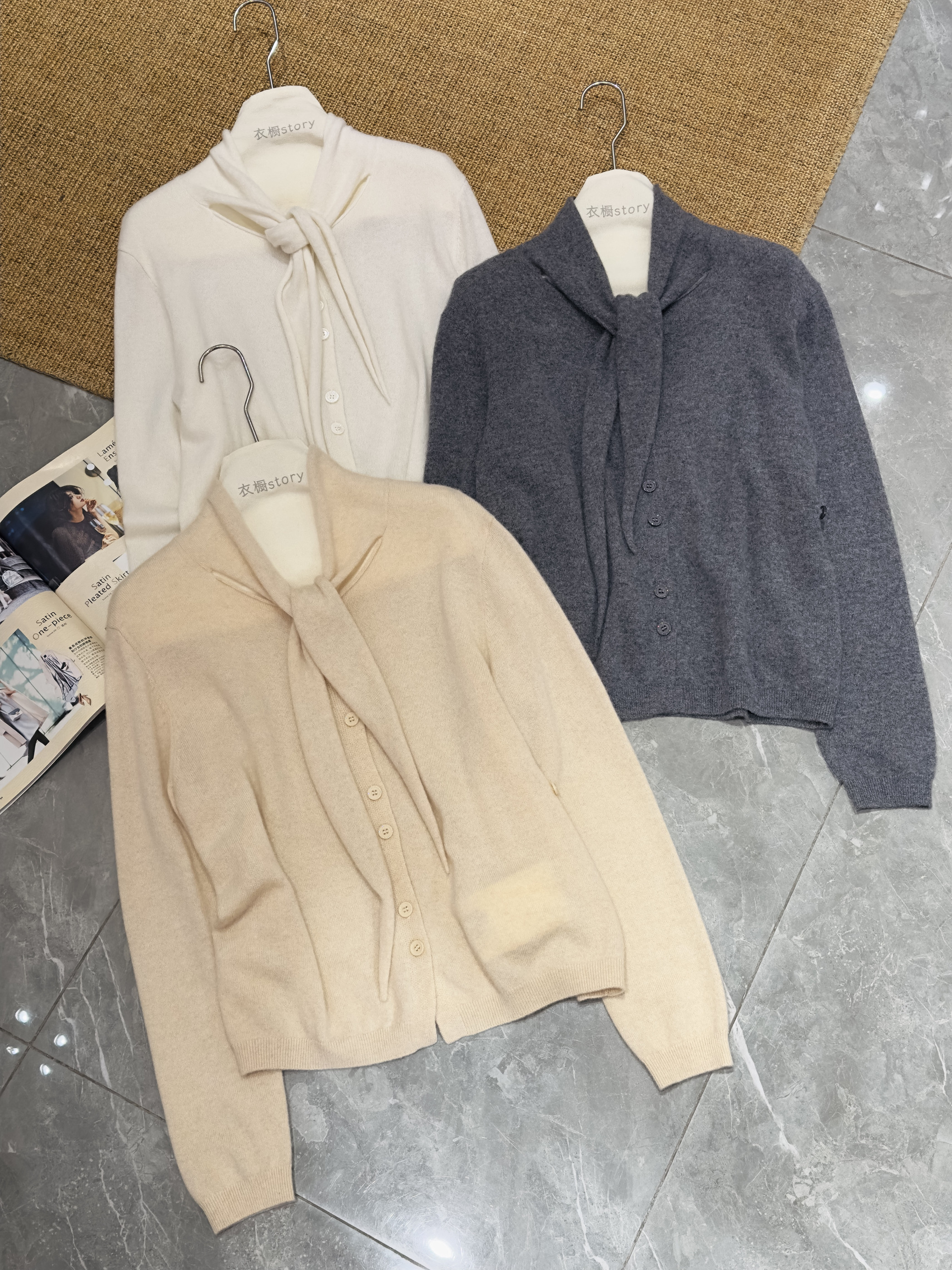 安西娅 领子飘带羊绒衬衫上衣