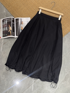 安西娅 休闲花苞半身裙 工装