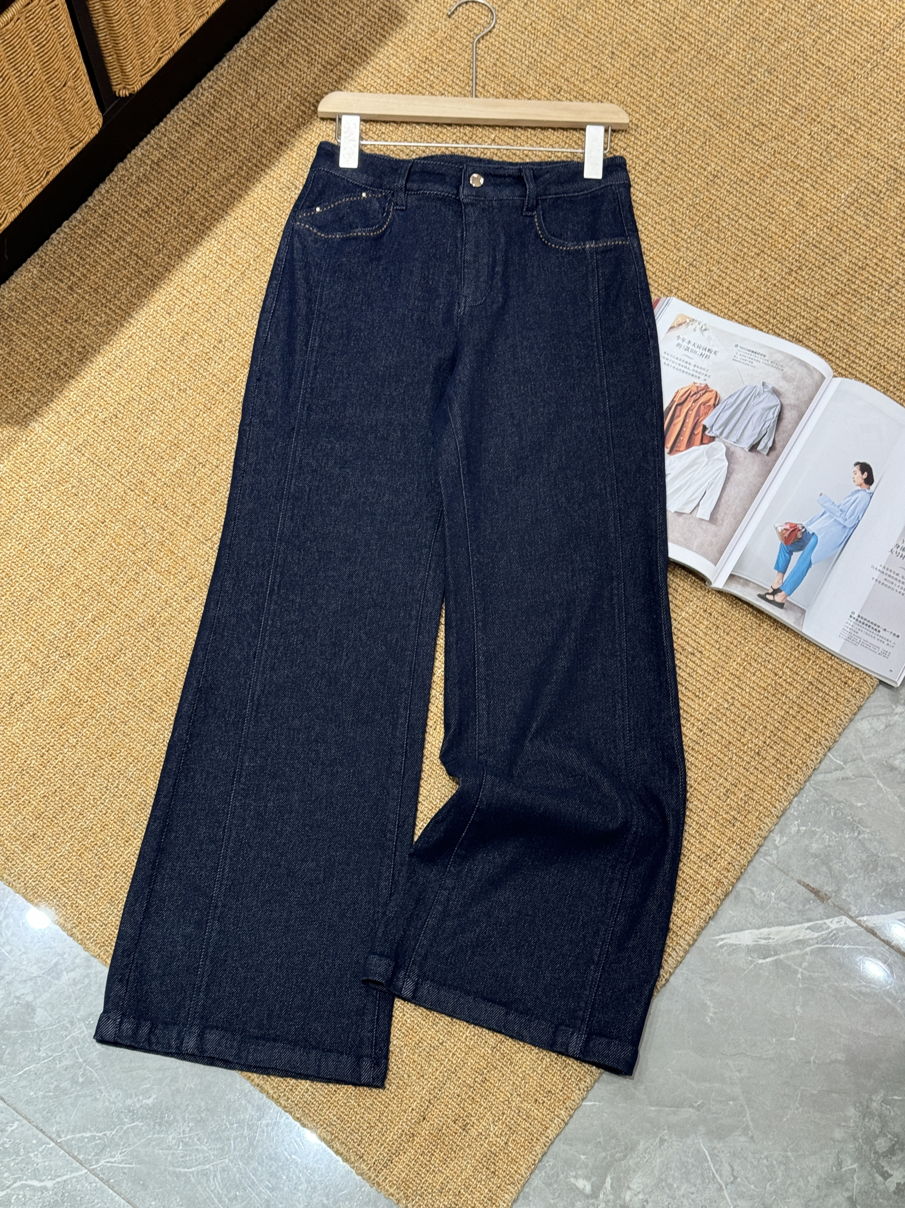 安西娅 高腰微辣牛仔裤