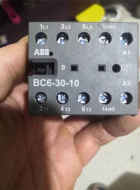 行程开关 跑偏开关XCRA15 全新XCR-A15议价