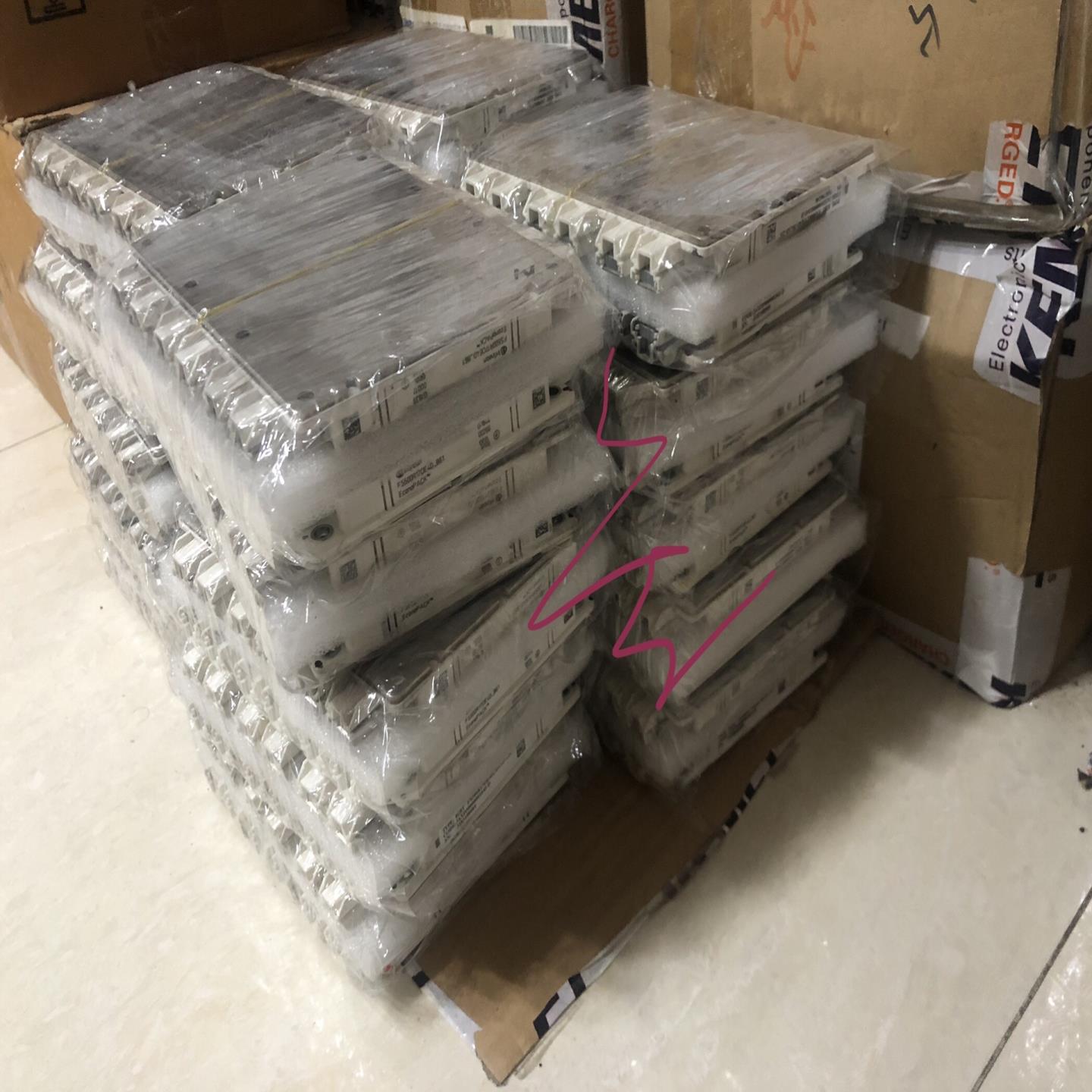 FS500R17OE4D FS500R17OE4D-B61