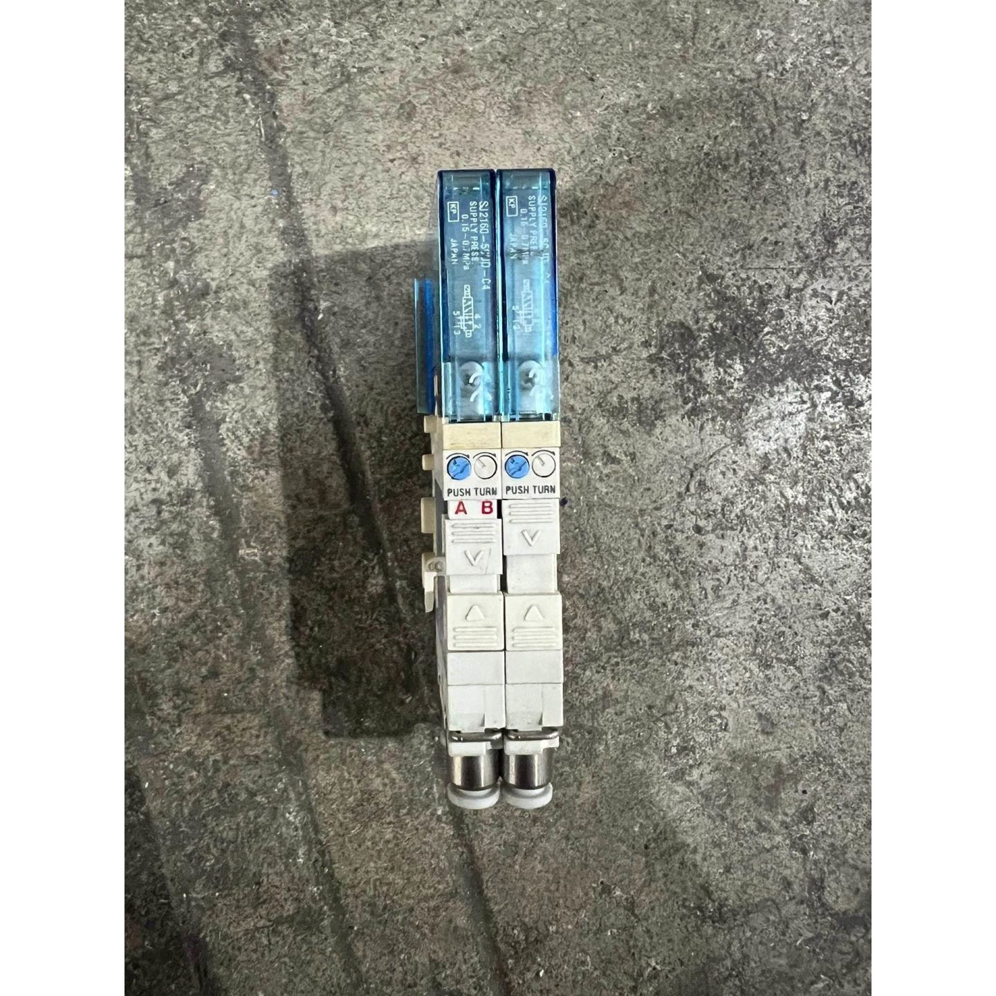 125XR5181002 208-240V 法国牌进口120*120*