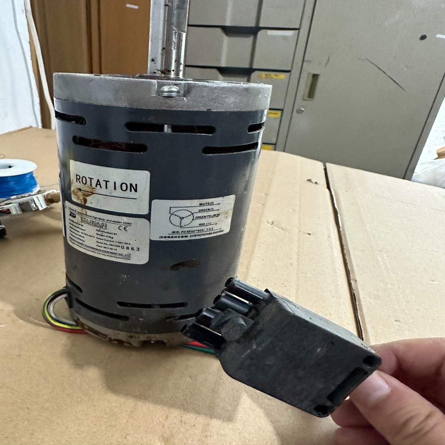 BTU-280A-S3 E39AFG-3C 马达 注意