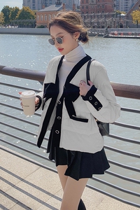 【档口现货】90白鸭绒蝴蝶结短款羽绒服外套288A-925-P275-K398图片