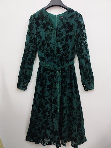 IDOLE奕多 高级感法式复古网纱植绒雕花优雅收腰显瘦连衣裙 M码