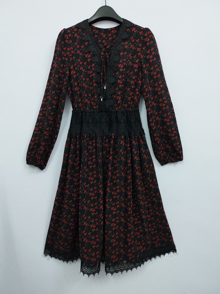 lucidy鲁思蒂 民族风碎花雪纺连衣裙 松紧腰 s码 155/80a