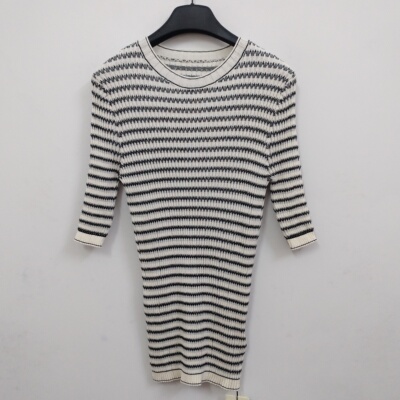 IDOLE奕多 高级感小香风条纹修身显瘦中袖针织衫 弹力大 L码