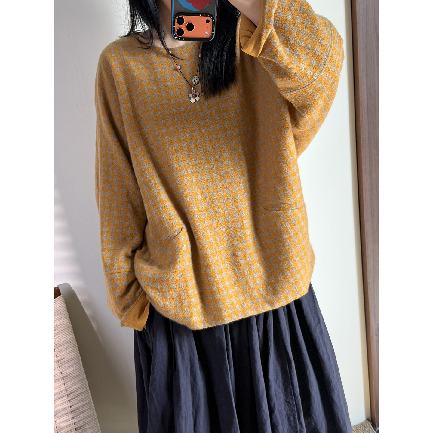 6号衣橱 l"杏秋"松驰复古 定纺羊绒色织格纹圆领宽松廓形长袖上衣