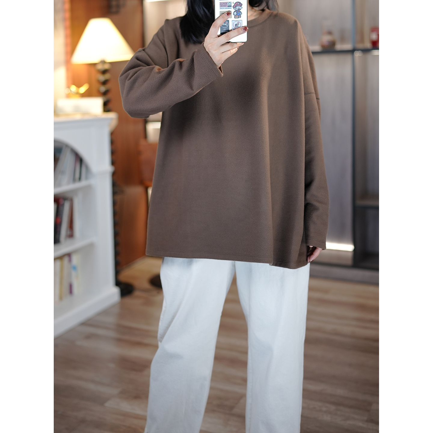 日系文艺德绒面料圆领宽松长袖T