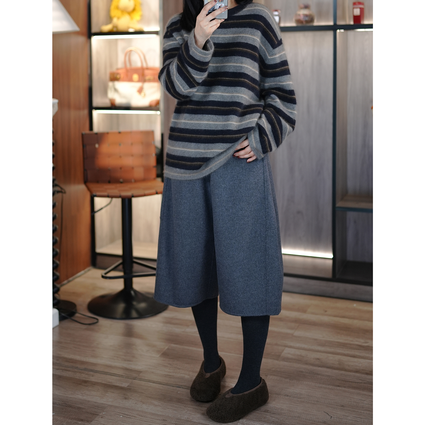 简约松驰羊毛呢宽松5分休闲裤