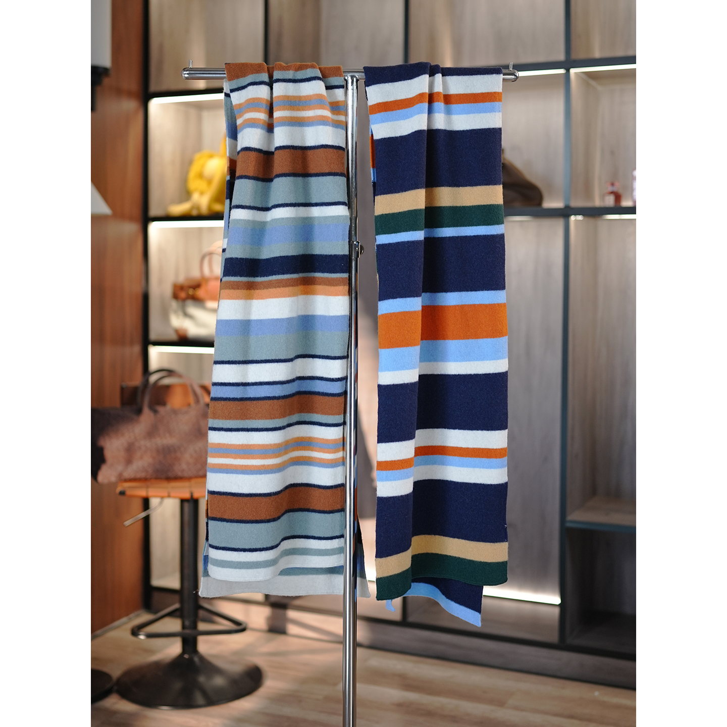 绵羊毛七彩条纹围巾百搭围脖