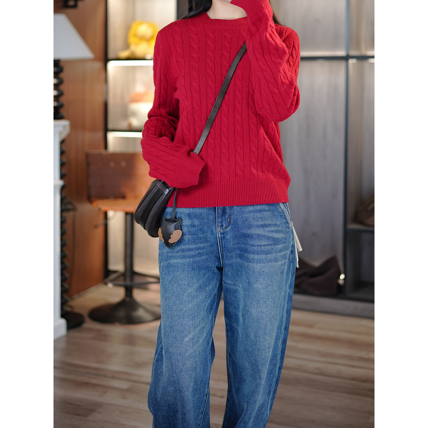 7针扭花山羊绒圆领长袖针织衫