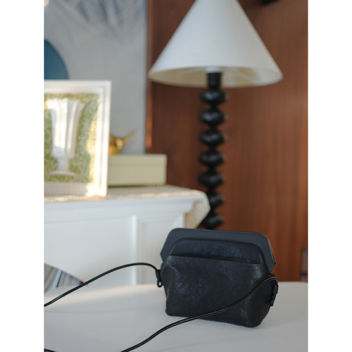 小众百搭小牛皮立体盒子斜挎包