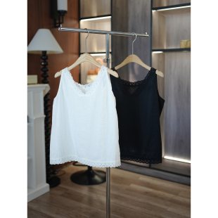 蕾丝拼接亚麻V领打底内搭外穿纯色背心 日系简约松驰 6号衣橱