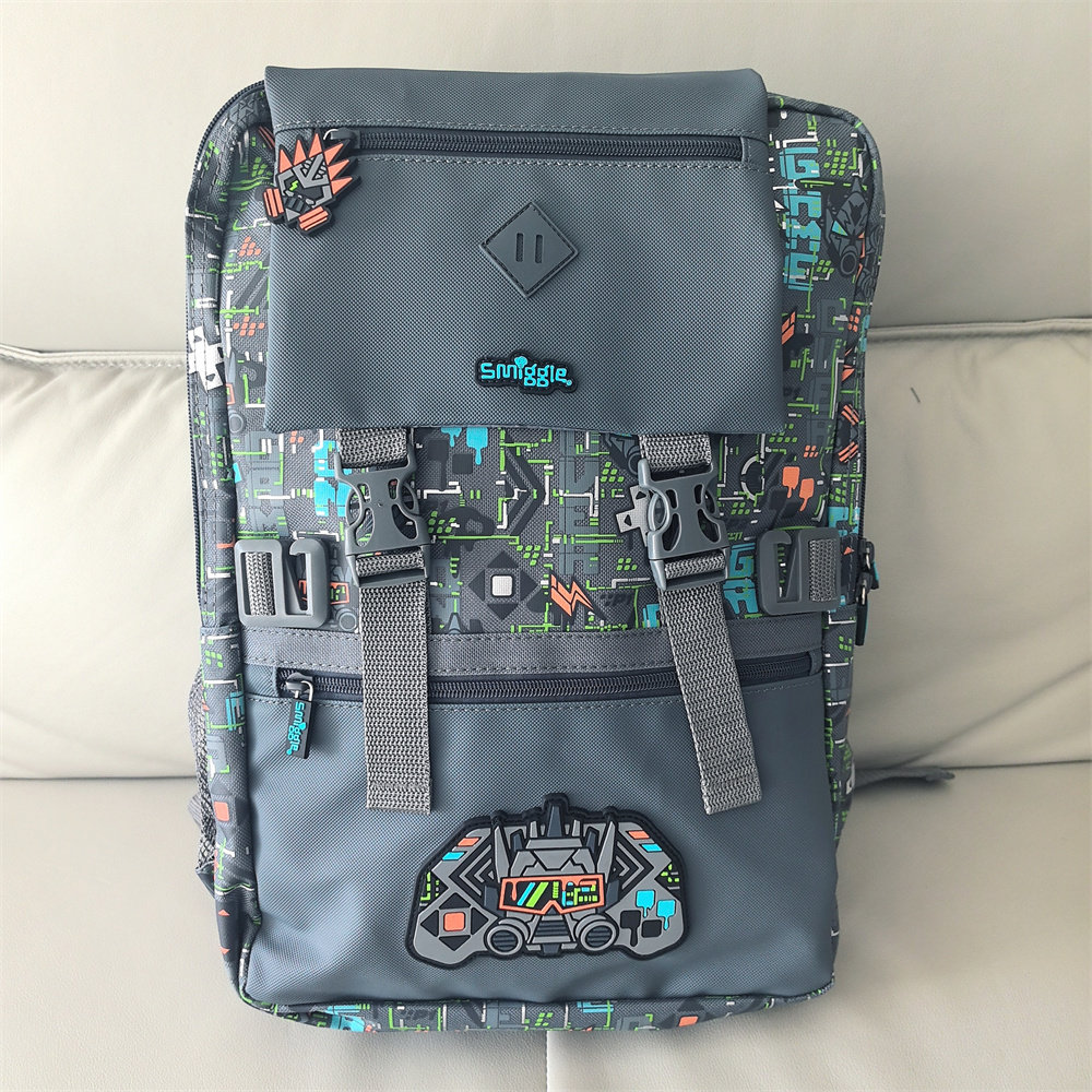 澳洲Smiggle学生书包灰色游戏手柄超大号双肩包轻便减负儿童背包