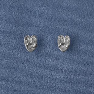 七夕特别系列 PEPE 纯银拥抱小耳环 SALE