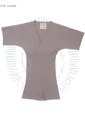 o cloche code 25秋冬 蝴蝶袖连体衣美利奴羊毛针织