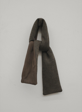 AVIVA JIFEI XUE 鼠尾草人字纹羊毛针织加垫窄围巾