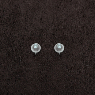 OLIO E ACETO 纯银珍珠涟漪耳钉