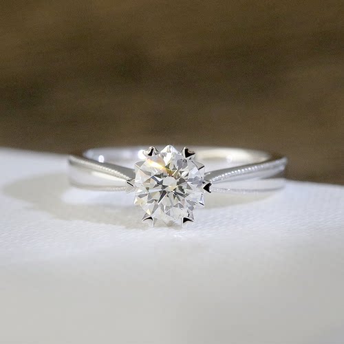 设极钻戒定制首爱钻石天然钻石