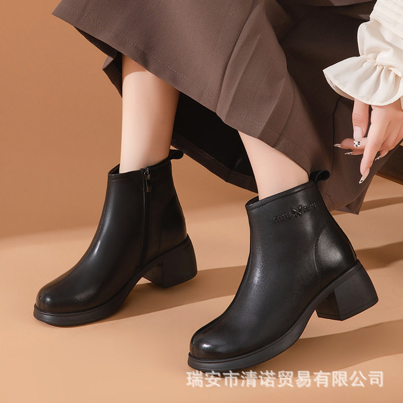 牛皮中跟女短靴秋冬季妈妈皮棉鞋